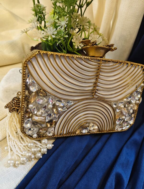 Resin 3D handmade clutch - Image 2