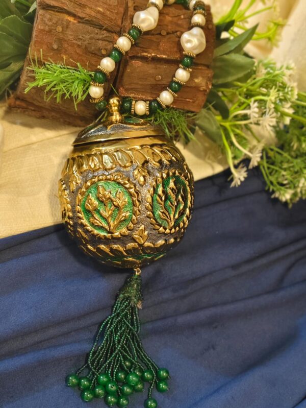 Mena work potli clutch - Image 4