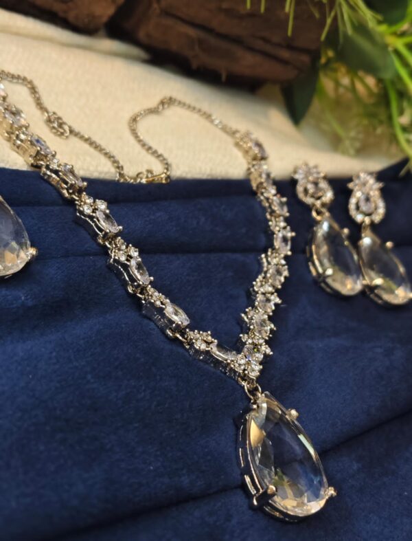 Beautiful doublet stone Necklace Set - Image 3