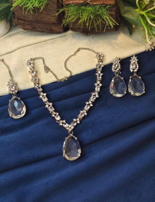 Beautiful doublet stone Necklace Set - Image 2