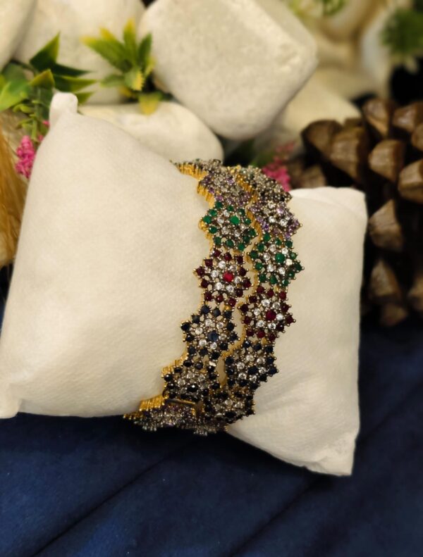 RP jarao bangles with gold polish - Image 3