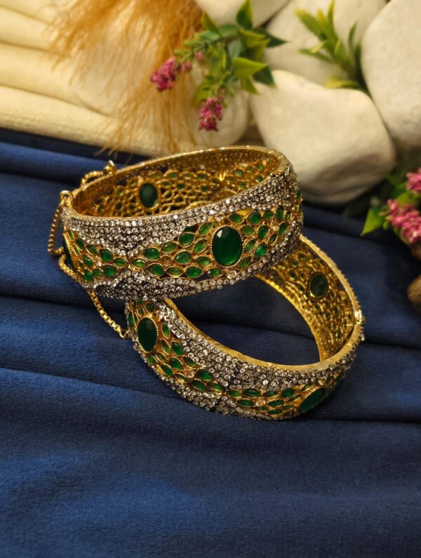 RP jarao heavy bangles with gold green color Free Luxury Packaging: We deliver in the most luxurious way Our packaging includes jewelry box card & jewelry bag with free home delivery all over the Pakistan. We Ship Worldwide : Australia , USA , UK, Canada , Germany , France , Italy , Norway etc.polish - Image 4