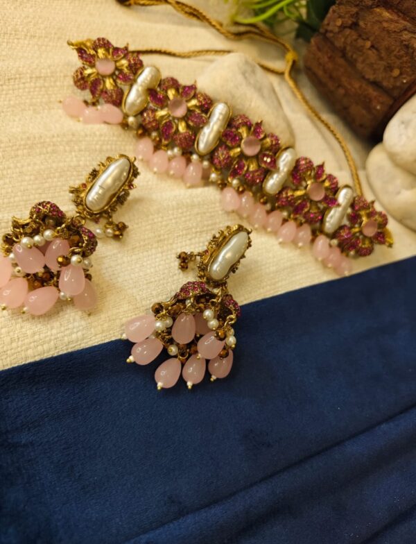 High quality mother pearl choker - Image 4