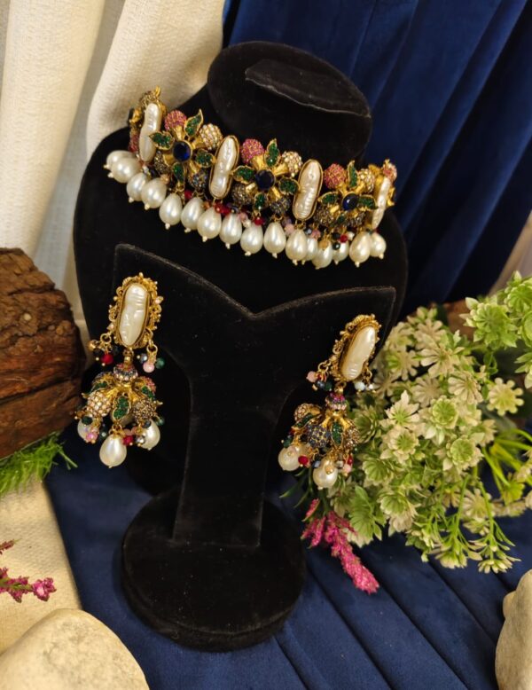 High quality mother pearl choker