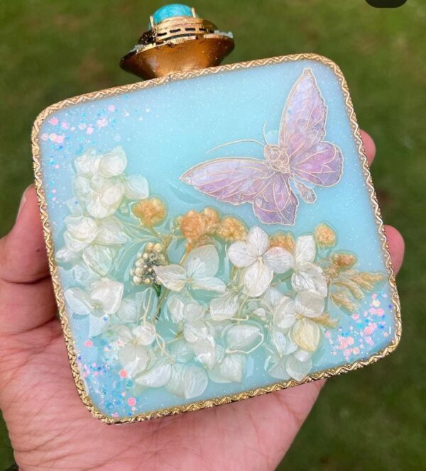Resin handmade clutch - Image 2