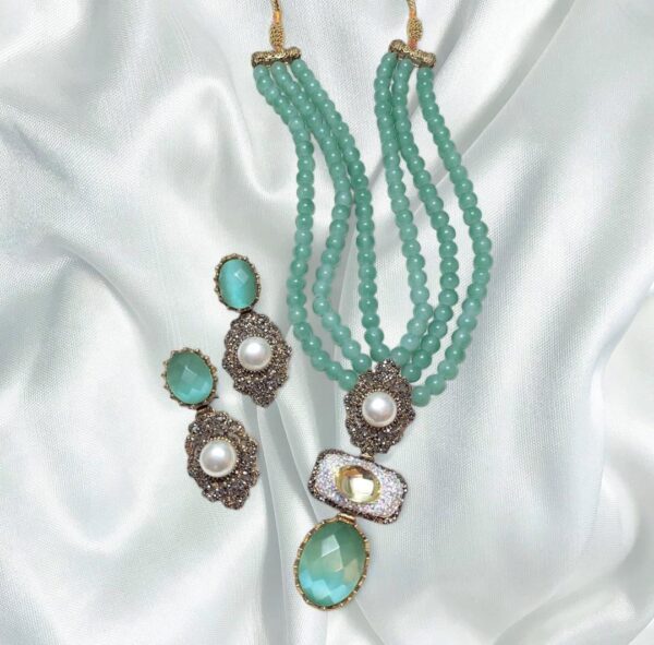 Jarao Mala handmade dublet stone mint green