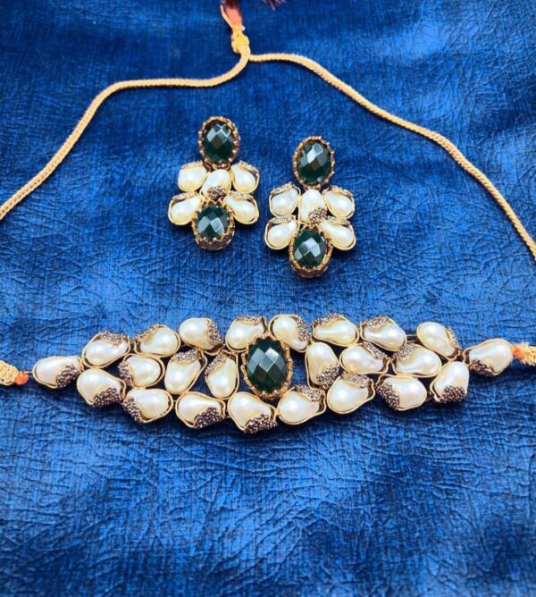 Handmade mother pearl choker