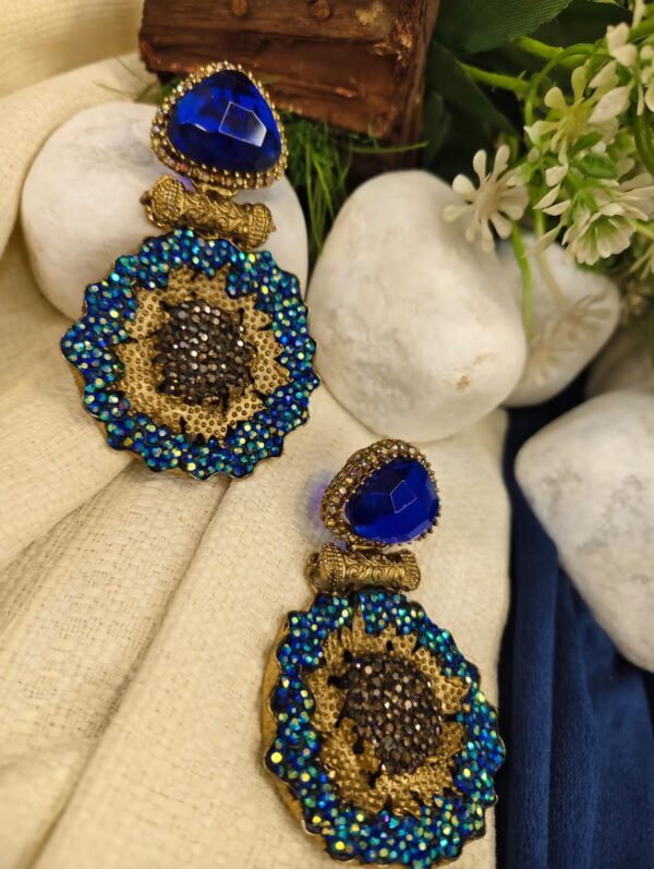 Dublet stone handmade article Blue