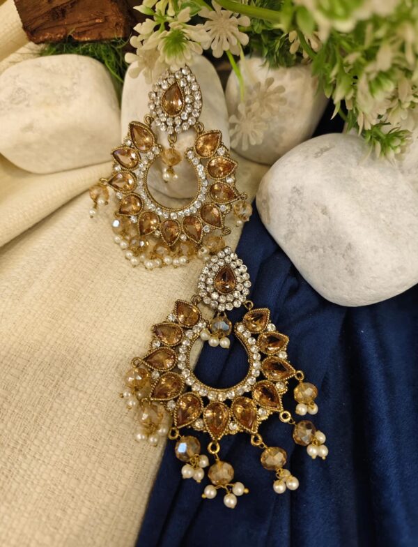 Sona polish earing champion color