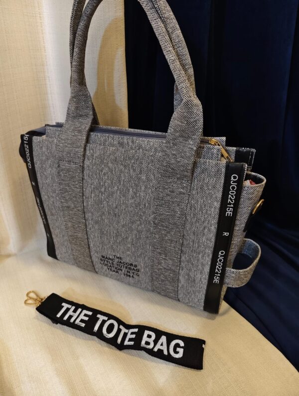 Premium quality tote bag with single compartment - Image 2