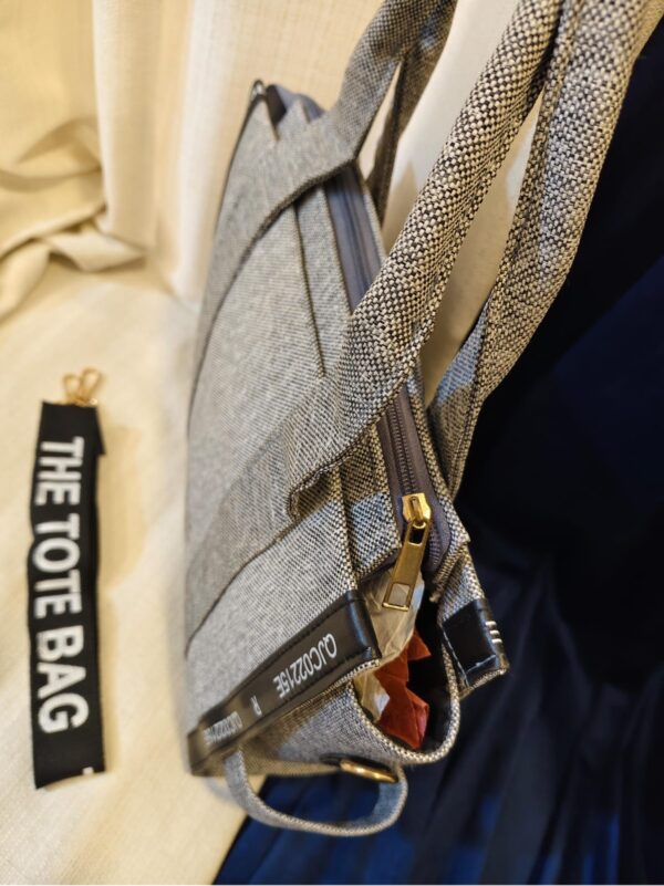 Premium quality tote bag with single compartment - Image 3