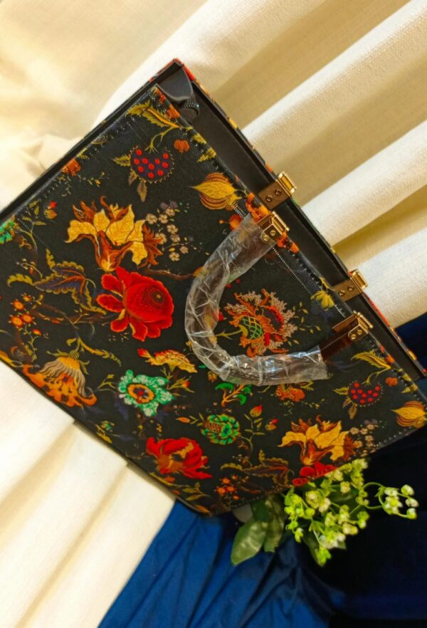 Lv big size tote bag with tradition print - Image 3