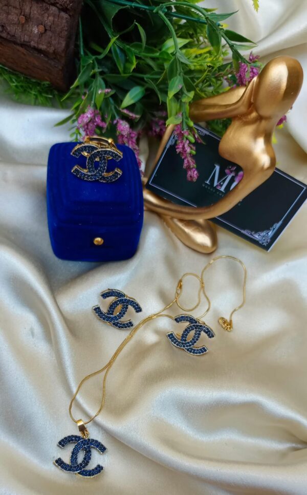 Chanel locket set - Image 2