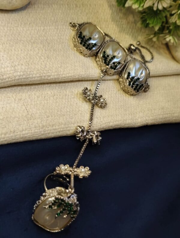 Introducing our exquisite up and down mother of pearl anja with hight quality zercone