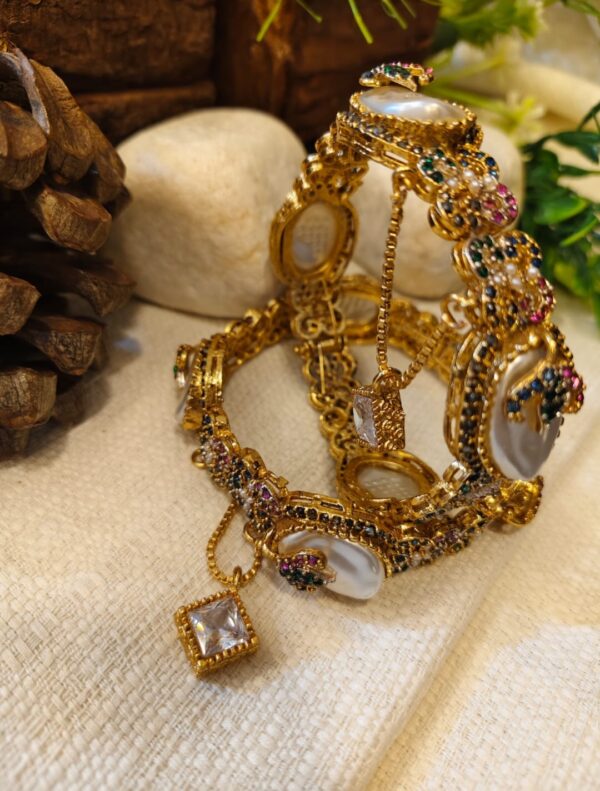 Our exquisite openable bangles - Image 3