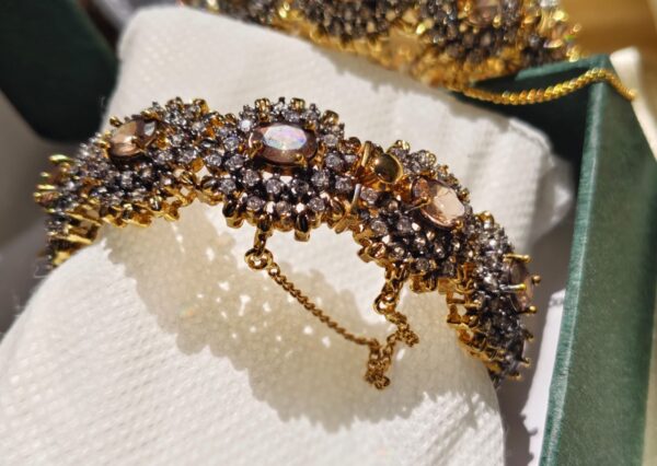 Hight quality zercone with Sona polish openable bangles - Image 13