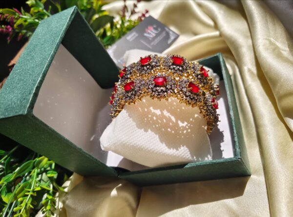 Hight quality zercone with Sona polish openable bangles - Image 9