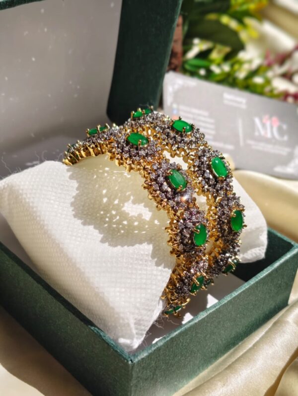 Hight quality zercone with Sona polish openable bangles - Image 5