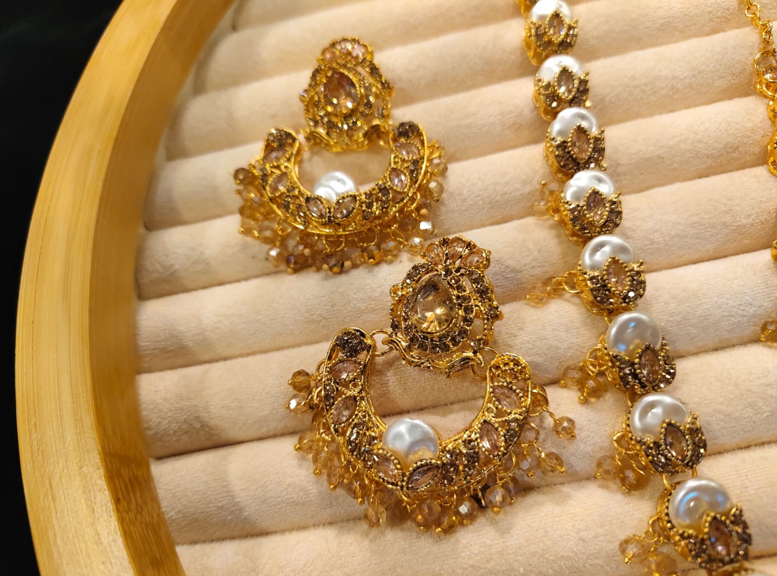 Rang-e-Shahi Mala - Image 9