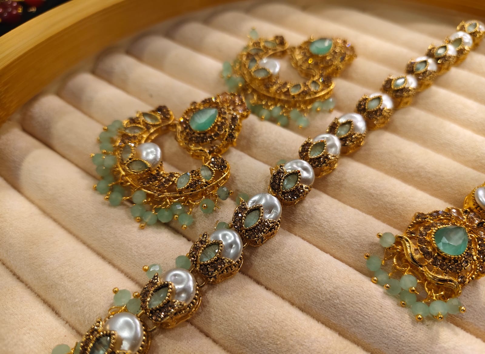 Rang-e-Shahi Mala - Image 3