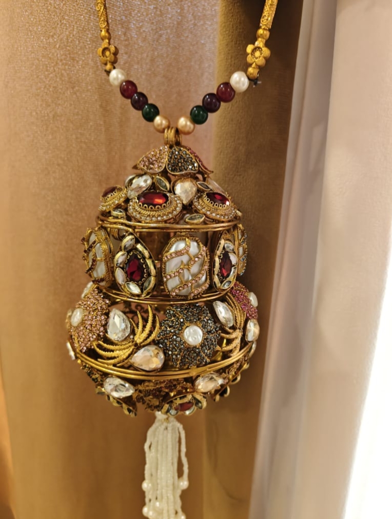 Handmade dholki clutch - Image 12