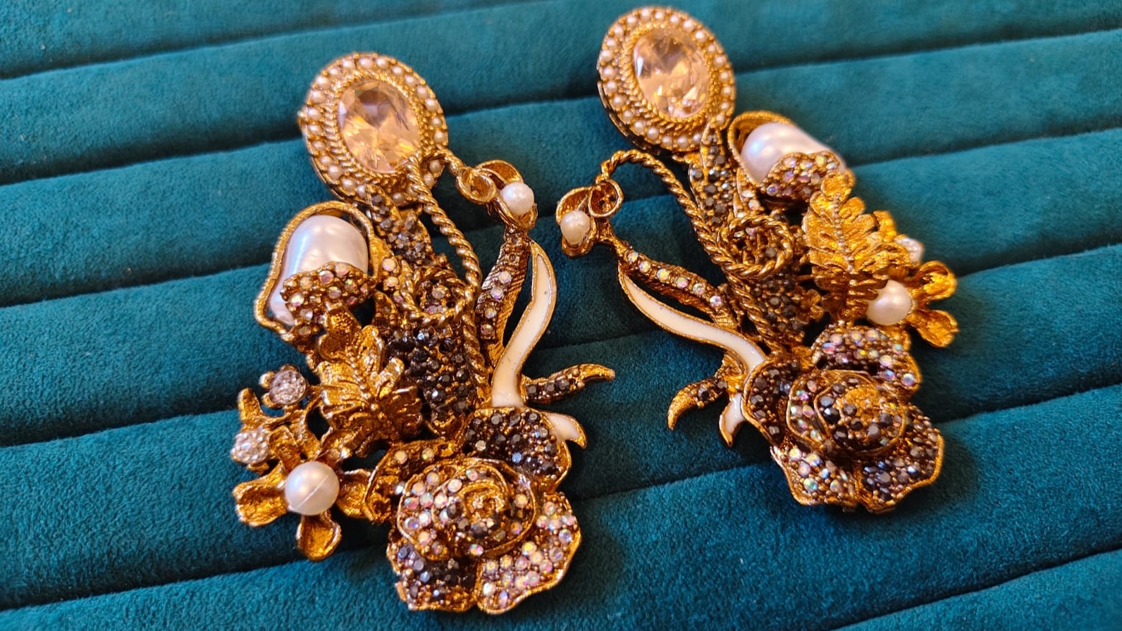 Designer handmade earing - Image 17