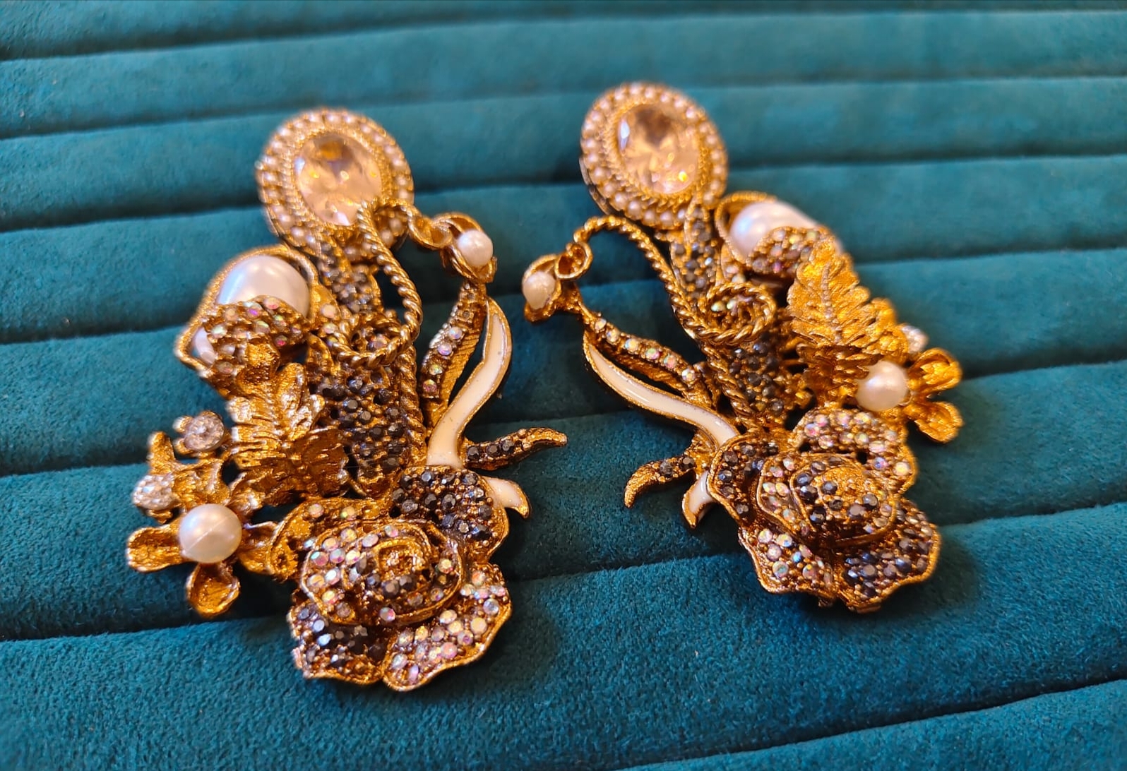 Designer handmade earing - Image 18