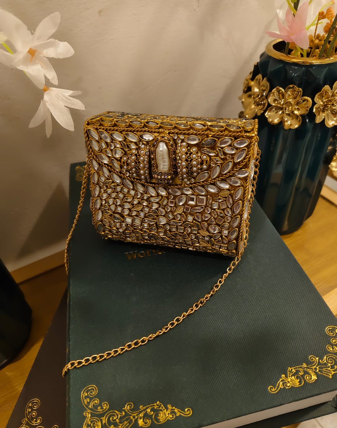 Stunning Clutch - Image 3