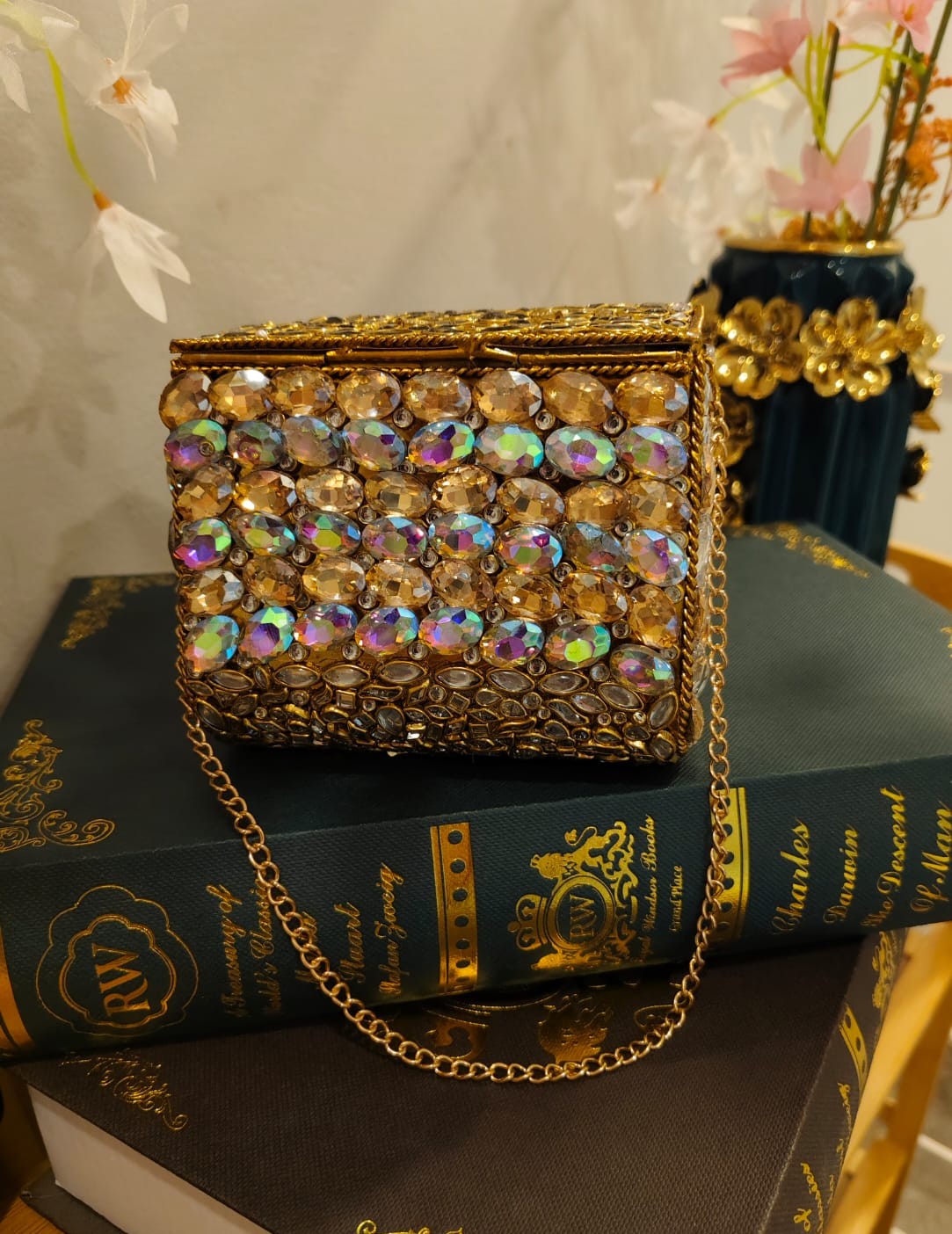 Stunning Clutch - Image 3